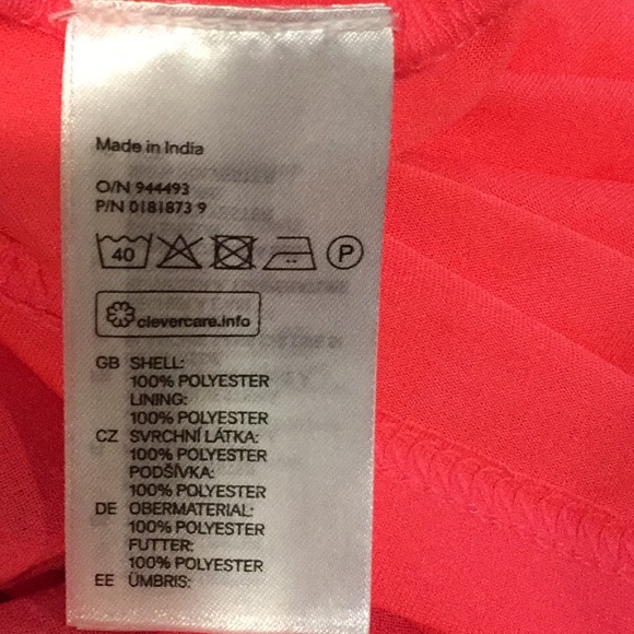 Coral Colored Sleeveless Dress - Picture 4 of 4